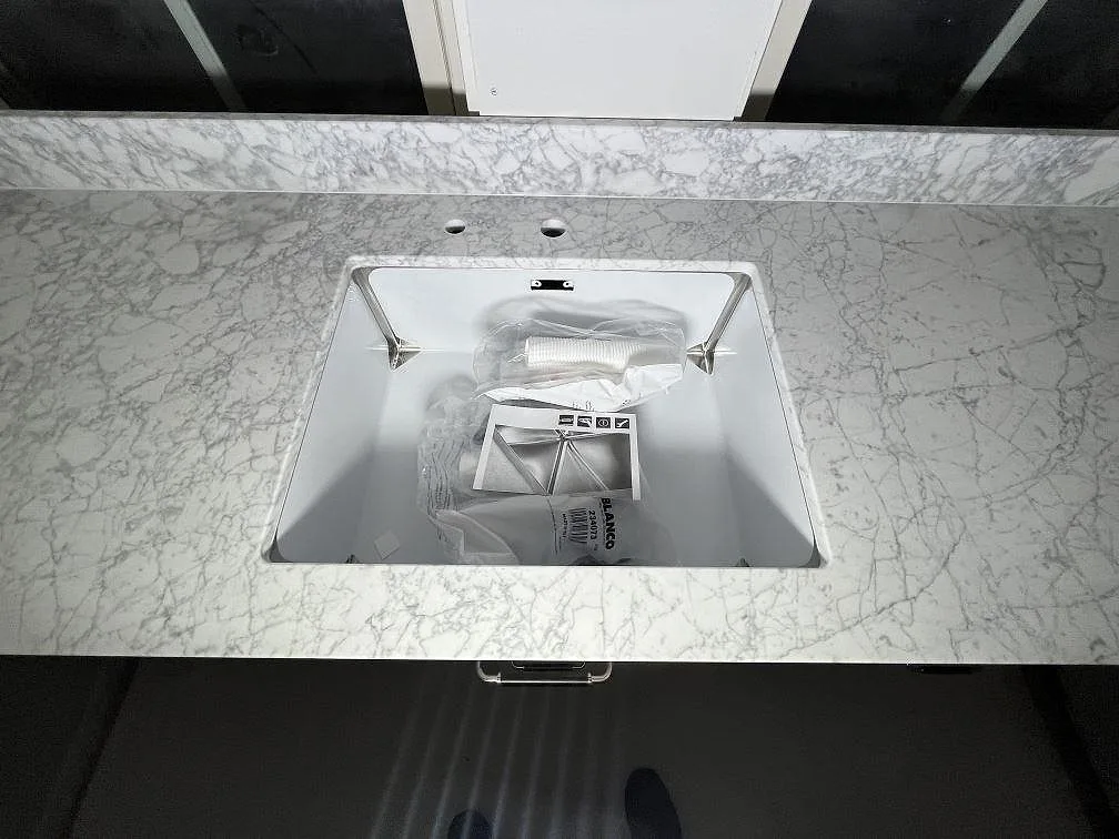 Køkkenbordplade i Carrara C, Enebyberg – billede 2