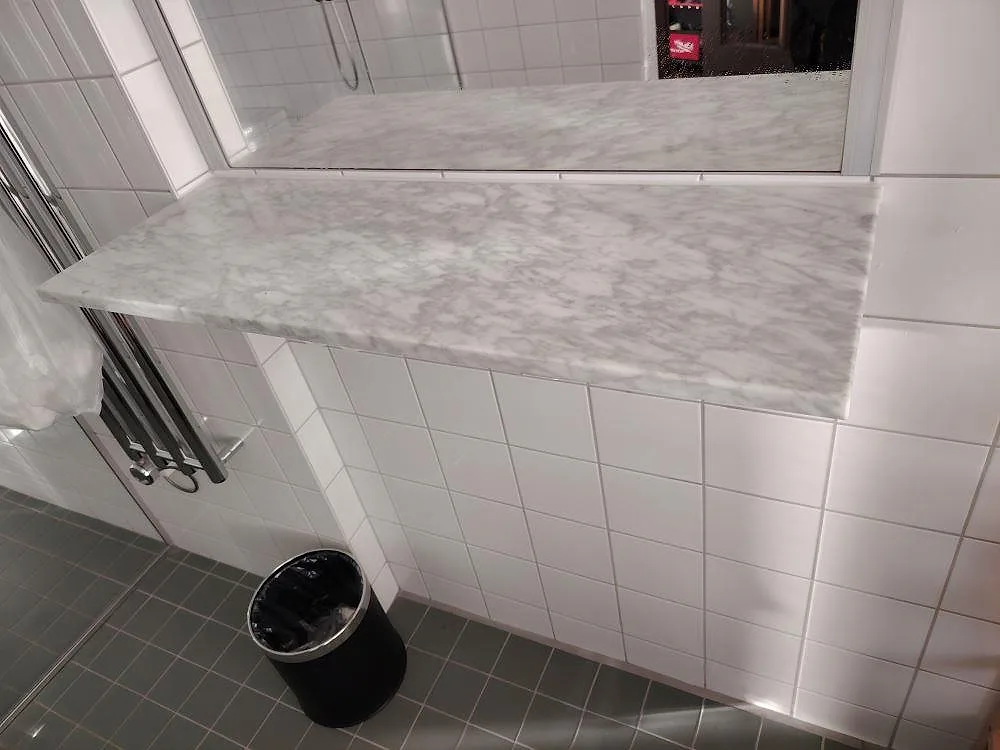 Bordplade i Carrara C, Falun – billede 2