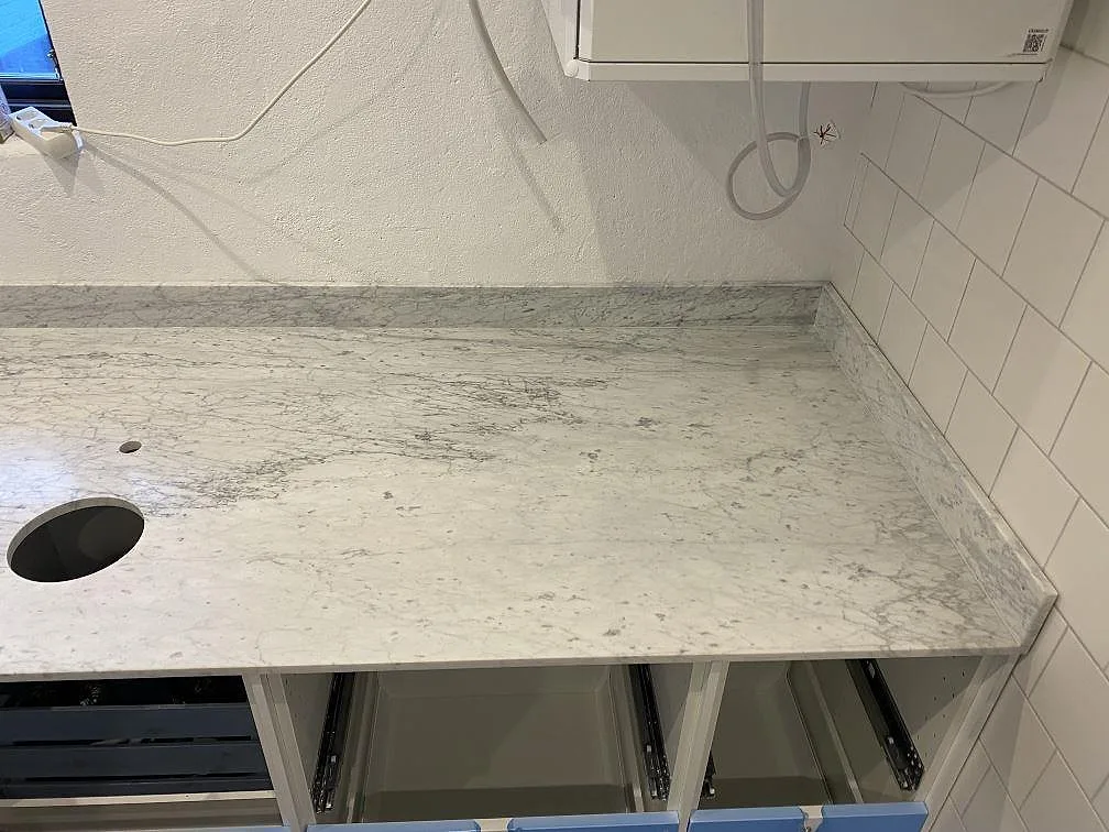 Marmorbordplade i Carrara C, Farhult – billede 4