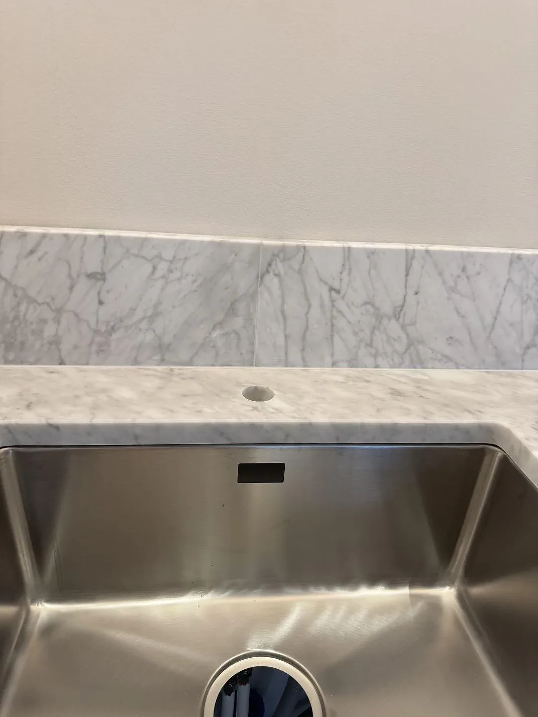 Køkkenbordplade i Carrara C, Göteborg – billede 8