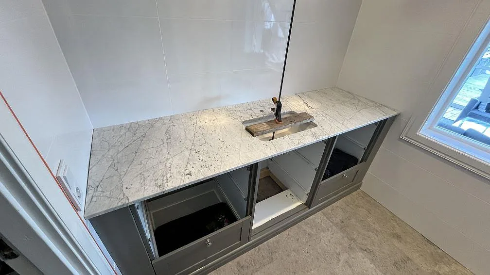 Bordplade i Carrara C, Granbersdal – billede 3