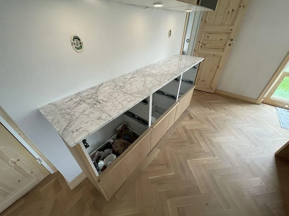 Køkkenbordplade i Carrara C, Hägersten – billede 3
