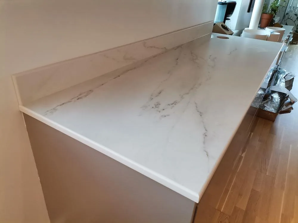 Køkkenbordplade i Carrara C, Hägersten – billede 2