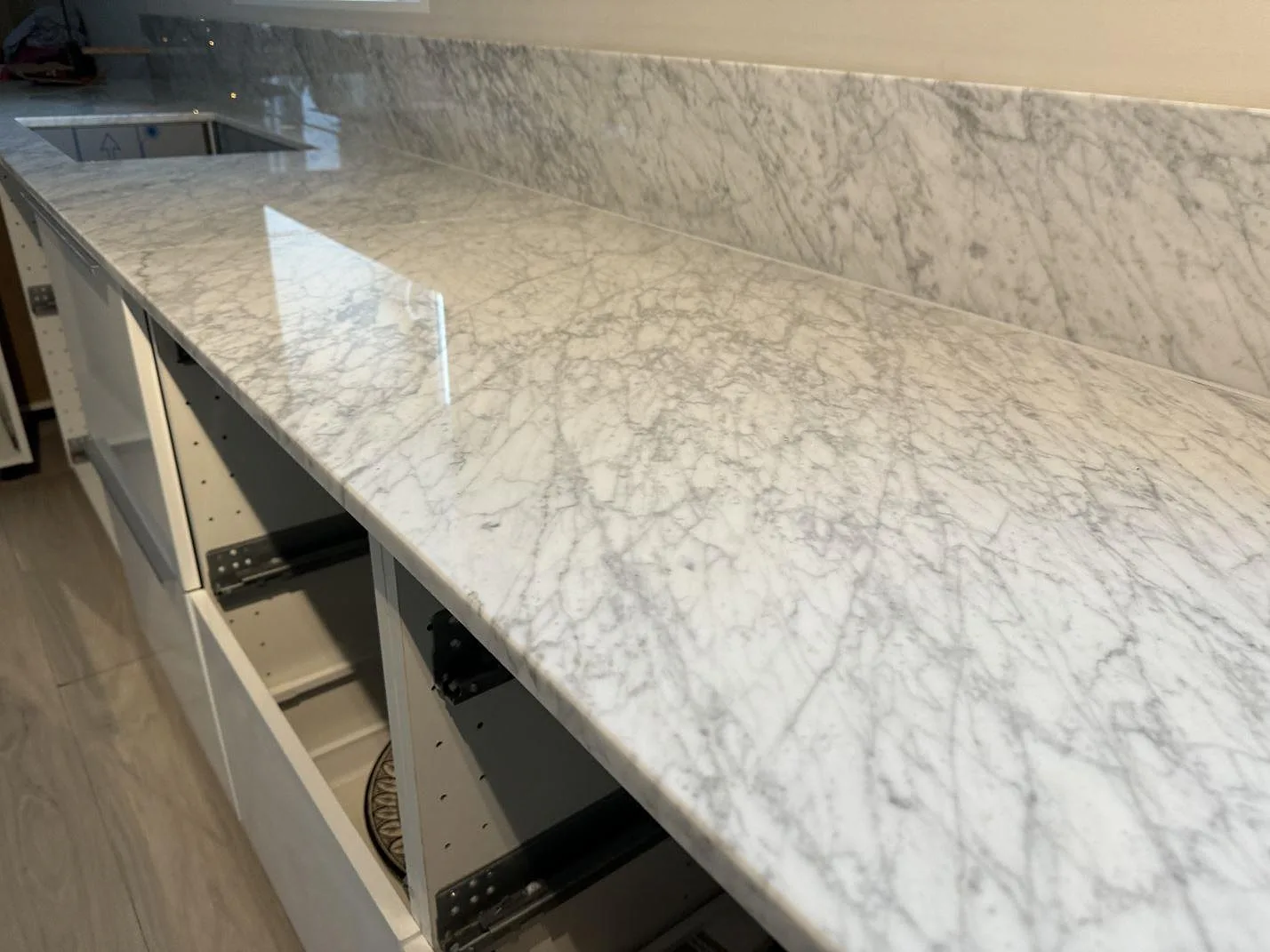 Køkkenbordplade i Carrara C, Höganäs – billede 4