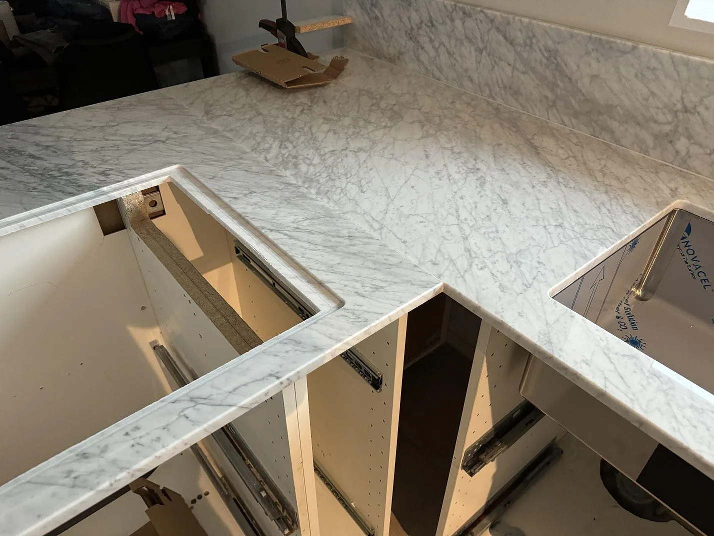 Køkkenbordplade i Carrara C, Höganäs