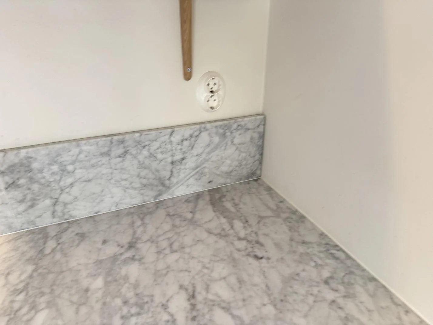 Køkkenbordplade i Carrara C, Höllviken – billede 8