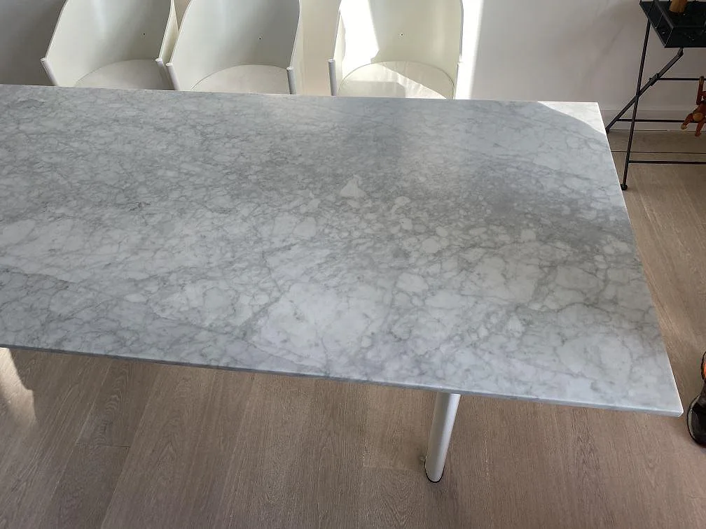 Bordplade i Carrara C, Köbenhavn – billede 2