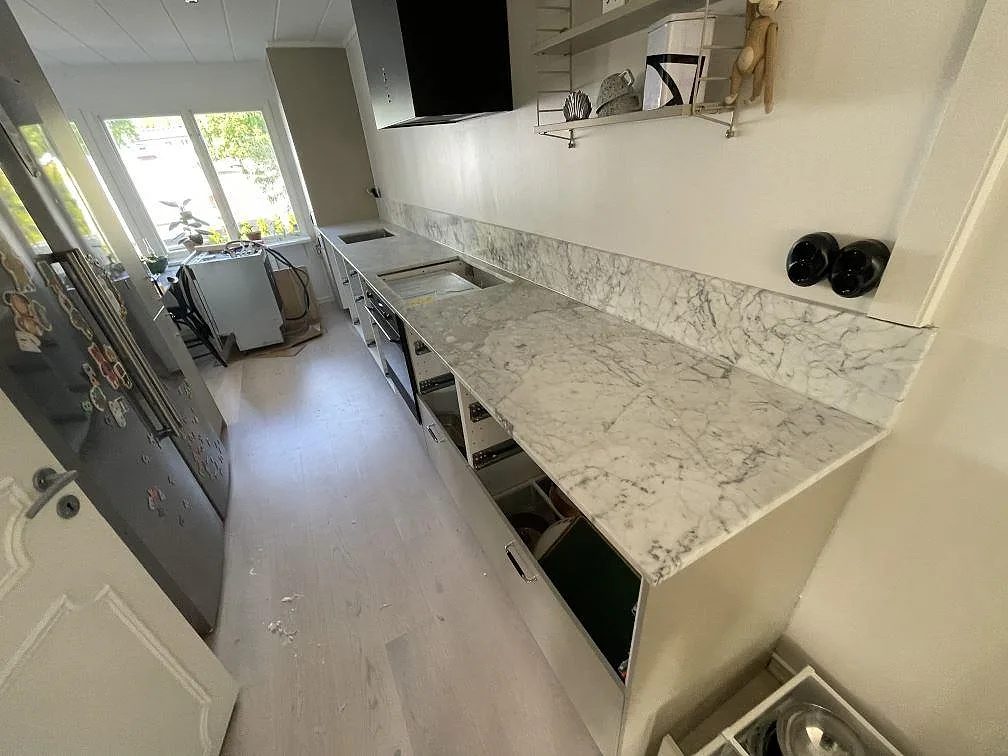 Køkkenbordplade i Carrara C, Lindome
