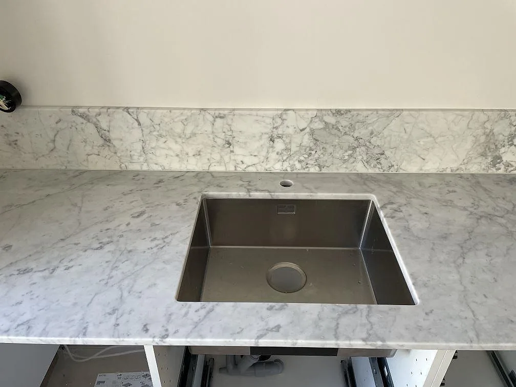 Køkkenbordplade i Carrara C, Lindome – billede 3