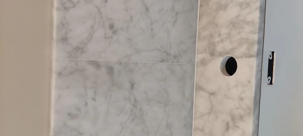Køkkenbordplade i Carrara C-marmor, Lund – billede 2