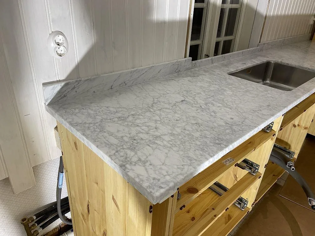 Køkkenbordplade i Carrara C, Lycke – billede 4