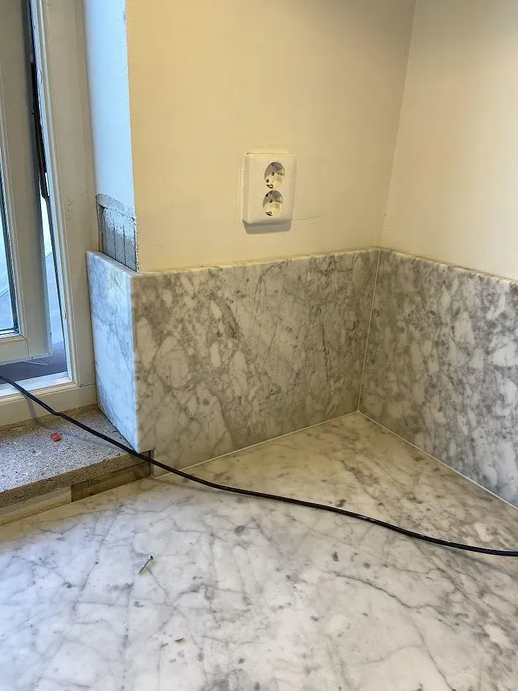 Køkkenbordplade i Carrara C-marmor, Malmö – billede 4
