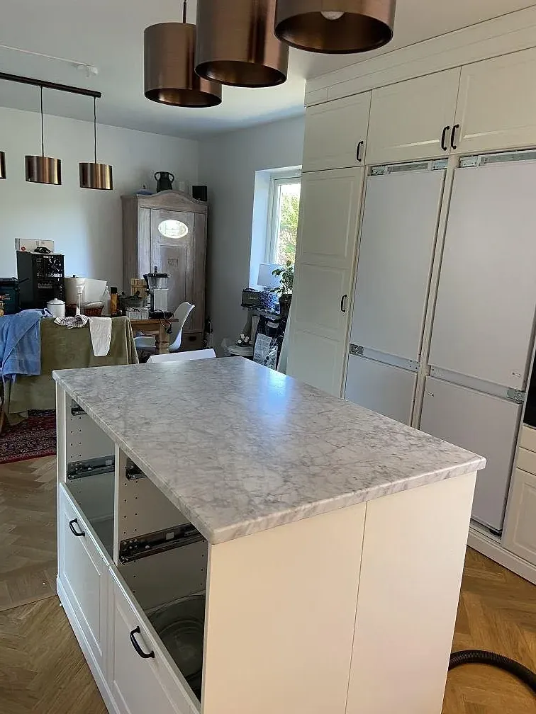 Køkkenbordplade i Carrara C-marmor, Malmö – billede 5