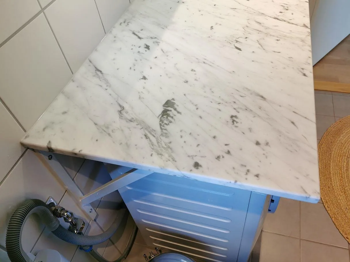 Bordplade i Carrara C-marmor til bryggers, Malmö – billede 3