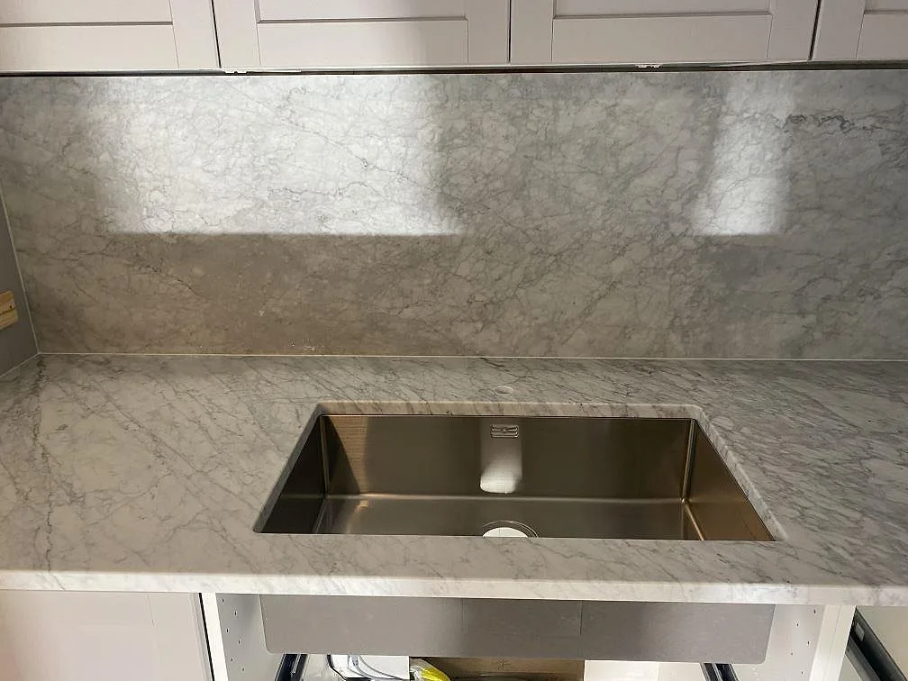 Køkkenbordplade i Carrara C, Malmö – billede 2
