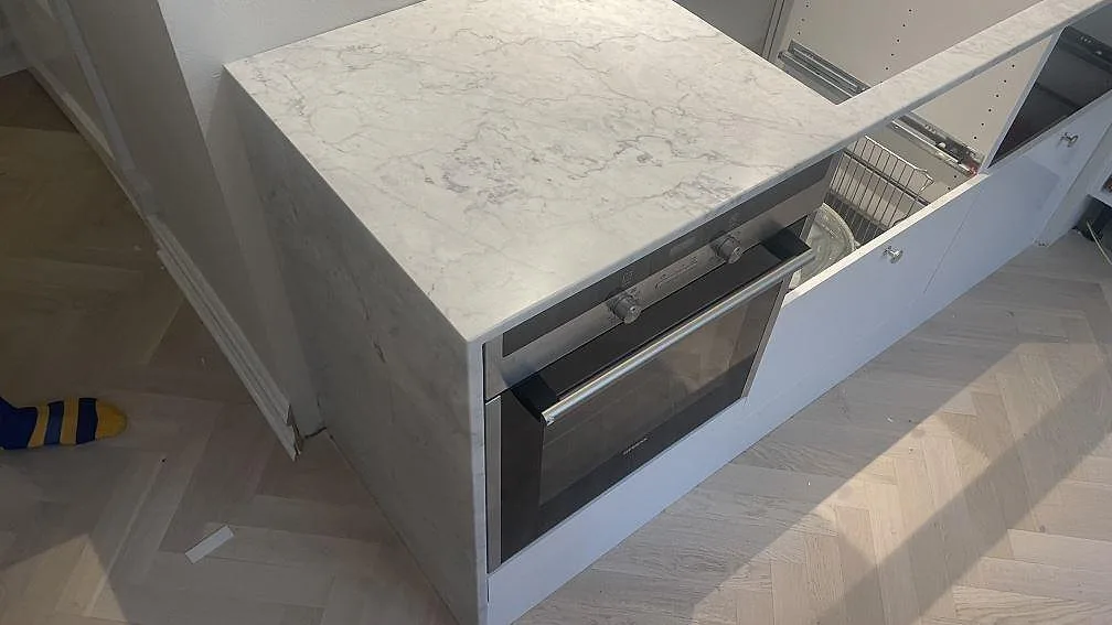 Køkkenbordplade i Carrara C, Malmö – billede 2