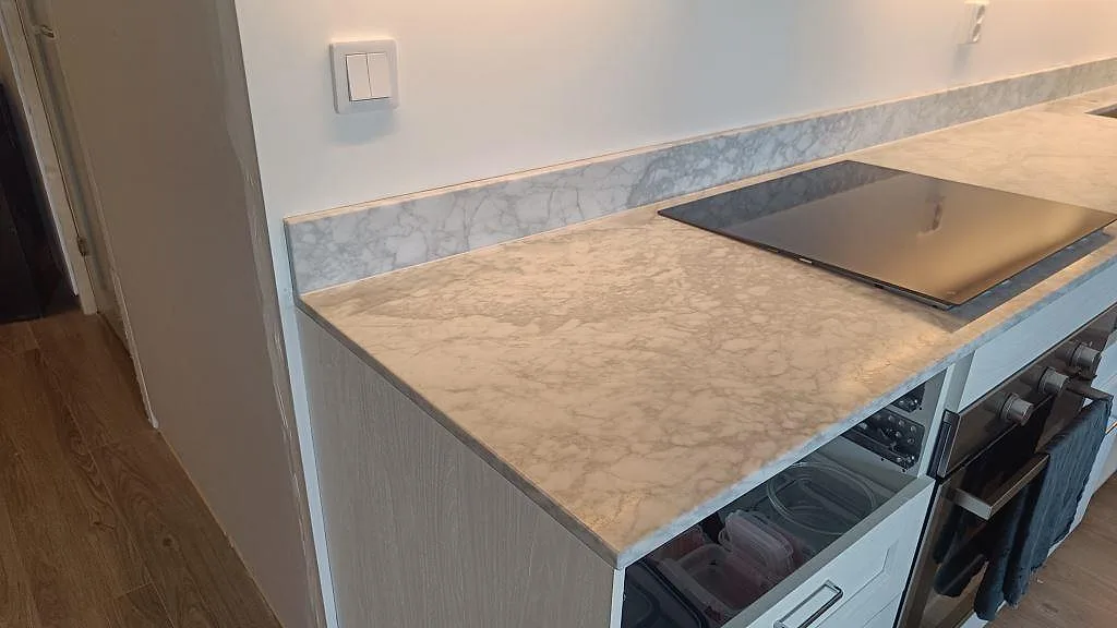 Køkkenbordplade i Carrara C, Malmö – billede 2