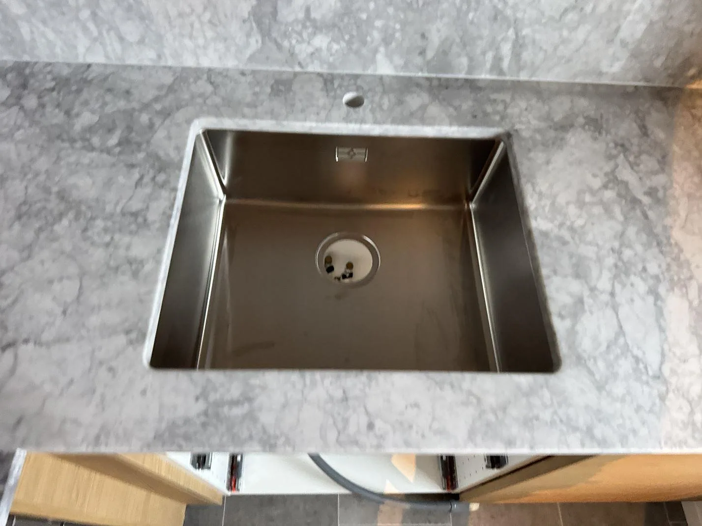 Køkkenbordplade i Carrara C, Malmö – billede 7