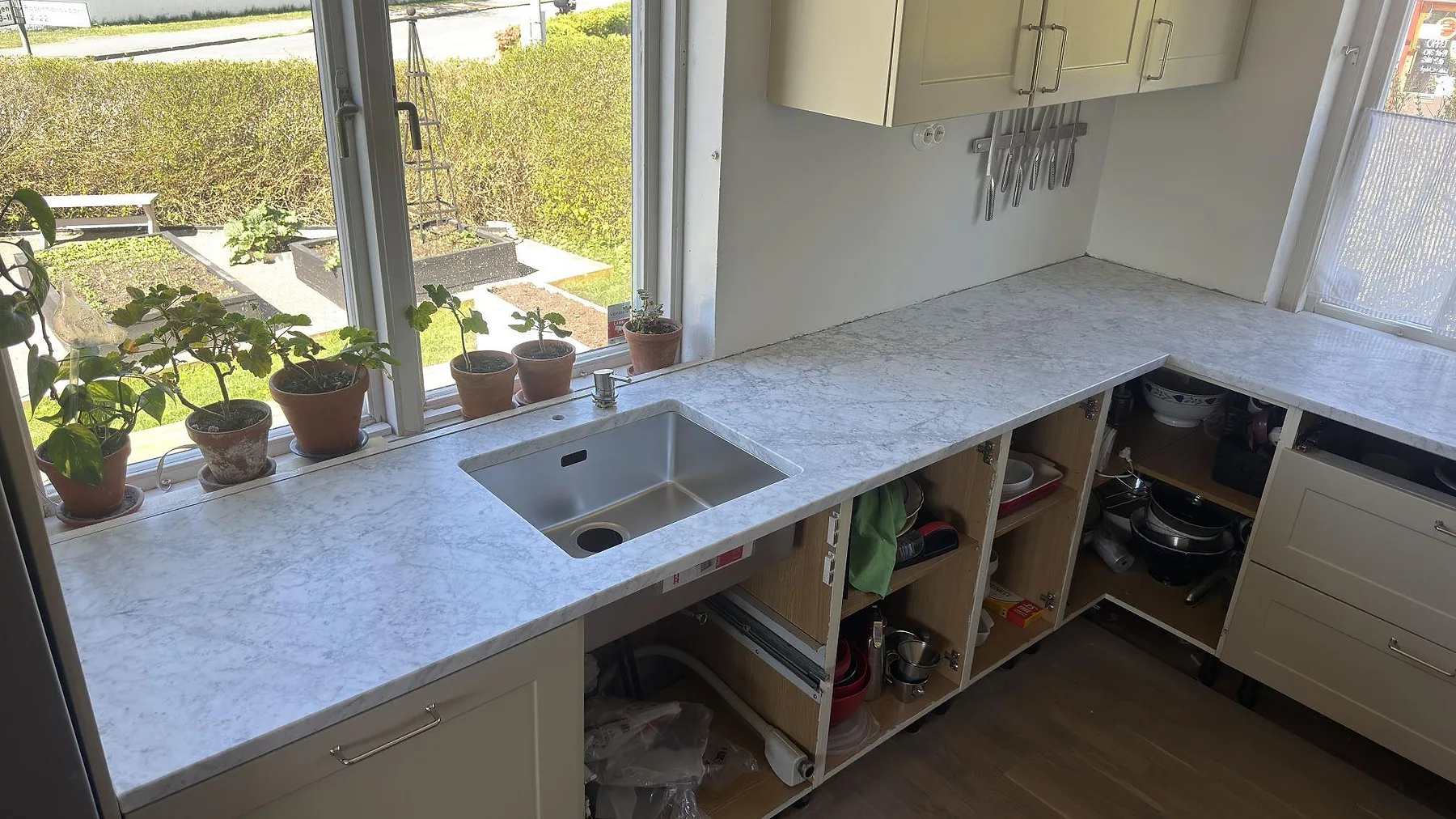 Køkkenbordplade i Carrara C, Nyköping – billede 2