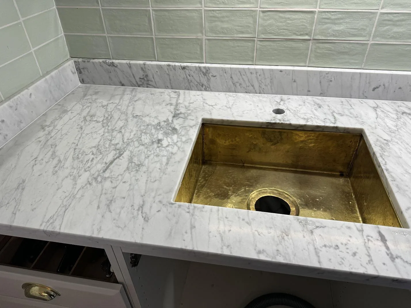Køkkenbordplade i Carrara C, Rockneby – billede 3