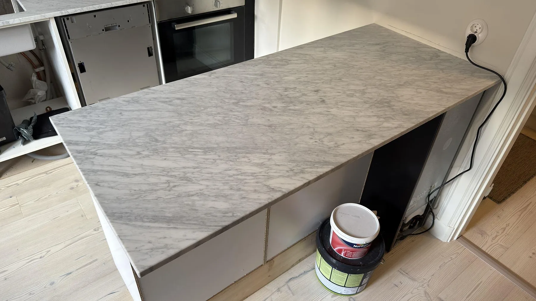 Køkkenbordplade i Carrara C, Solna – billede 5