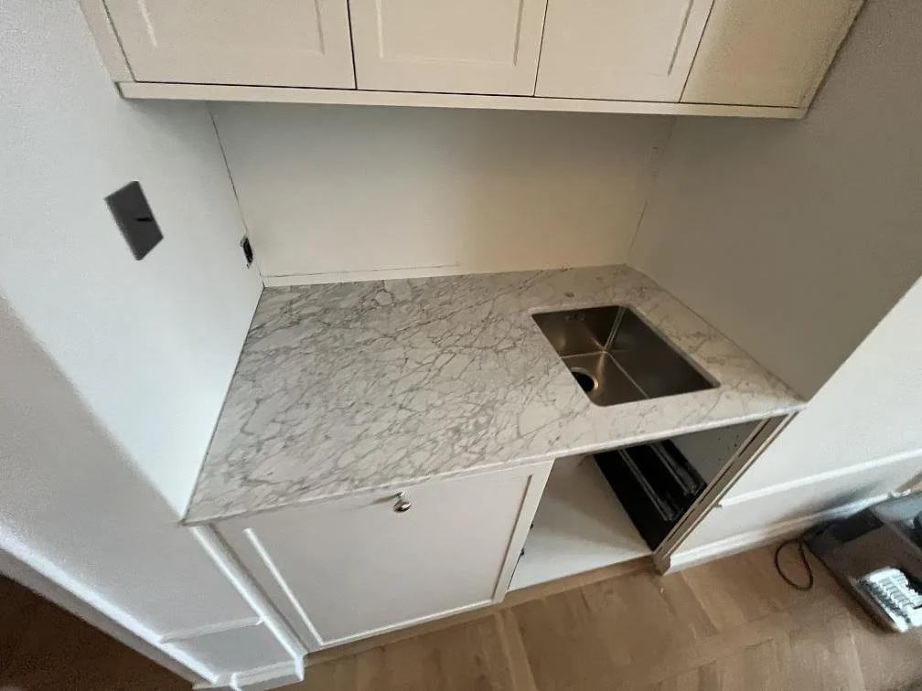 Køkkenbordplade i Carrara C, Stockholm – billede 2