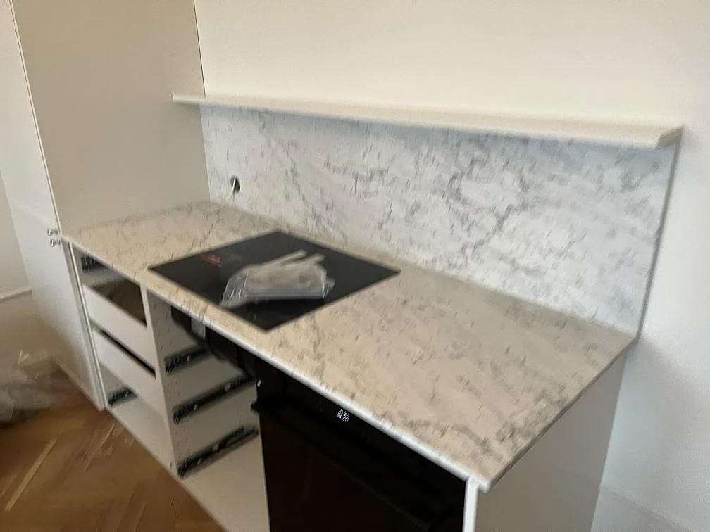 Køkkenbordplade i Carrara C, Stockholm