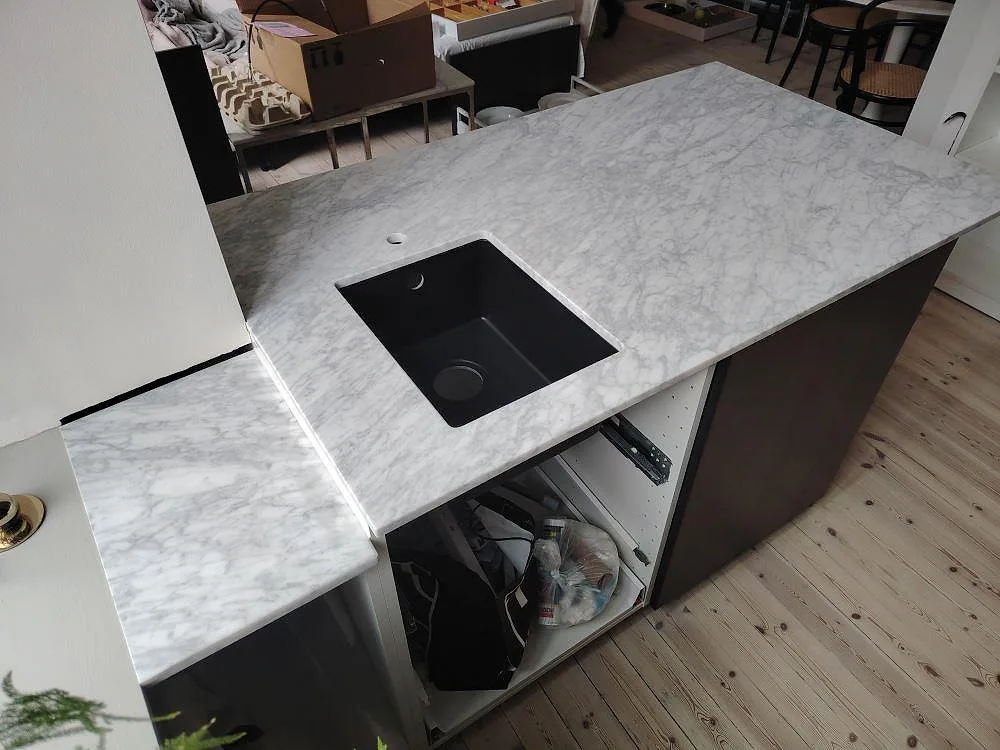Køkkenbordplade i Carrara C, Stockholm – billede 2