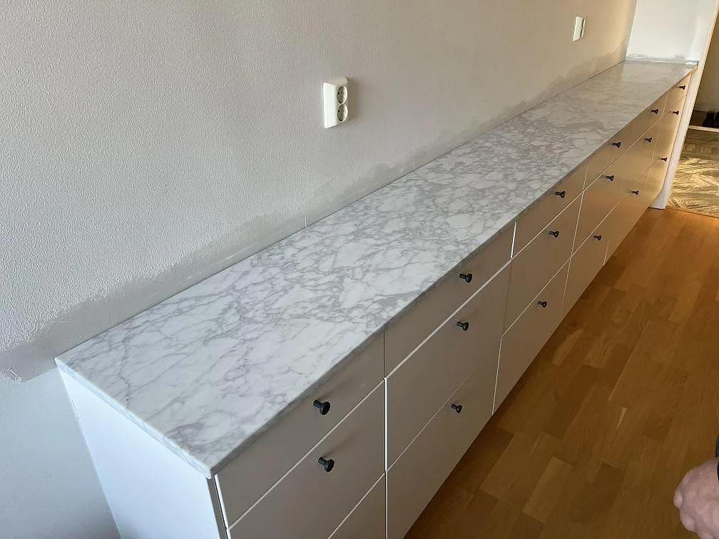 Køkkenbordplade i Carrara C, Stockholm – billede 2