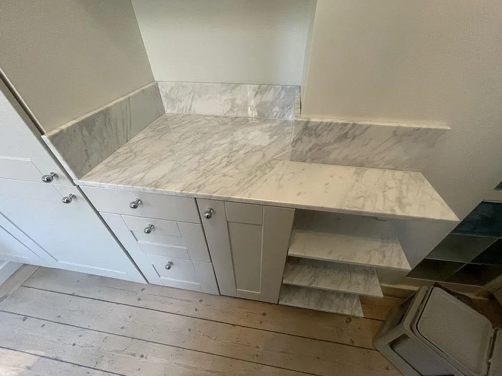 Køkkenbordplade i Carrara C, Stockholm – billede 4