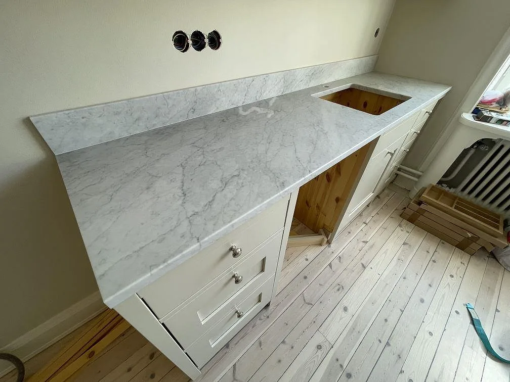 Køkkenbordplade i Carrara C, Stockholm – billede 2