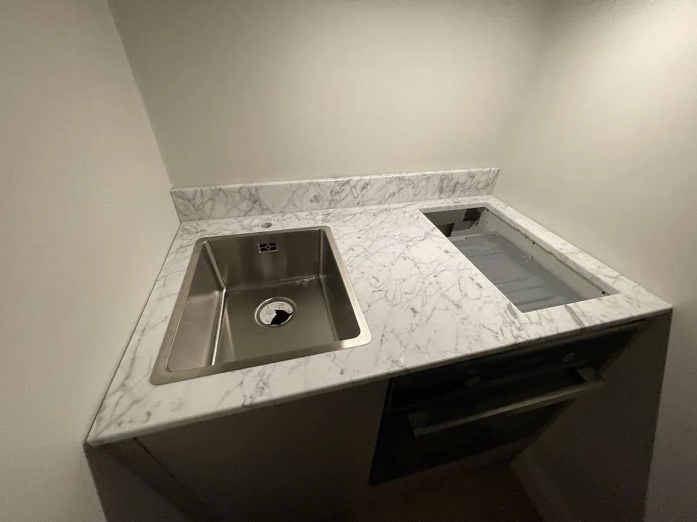 Køkkenbordplade i Carrara C, Stockholm – billede 2