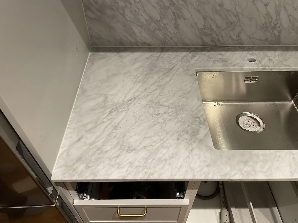 Køkkenbordplade i Carrara C, Stockholm – billede 4