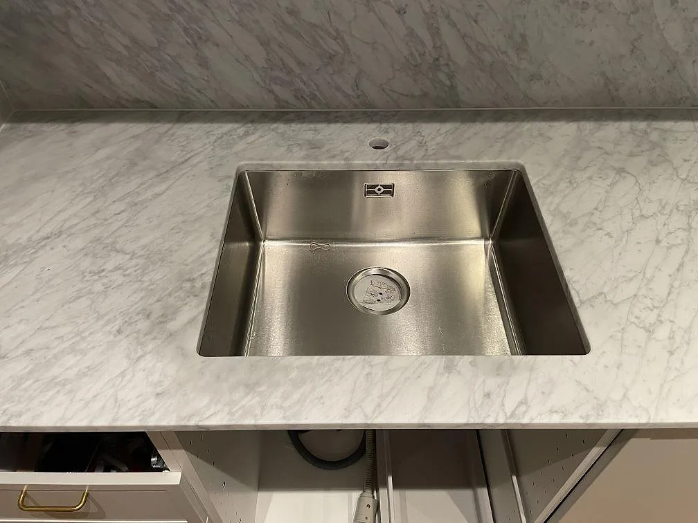 Køkkenbordplade i Carrara C, Stockholm – billede 3