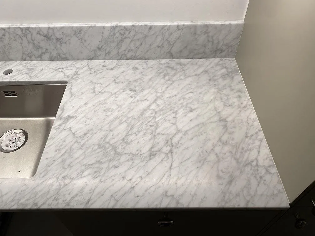 Køkkenbordplade i Carrara C, Stockholm – billede 3