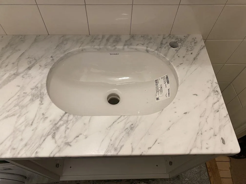 Marmorbordplade i Carrara C, Stockholm – billede 3