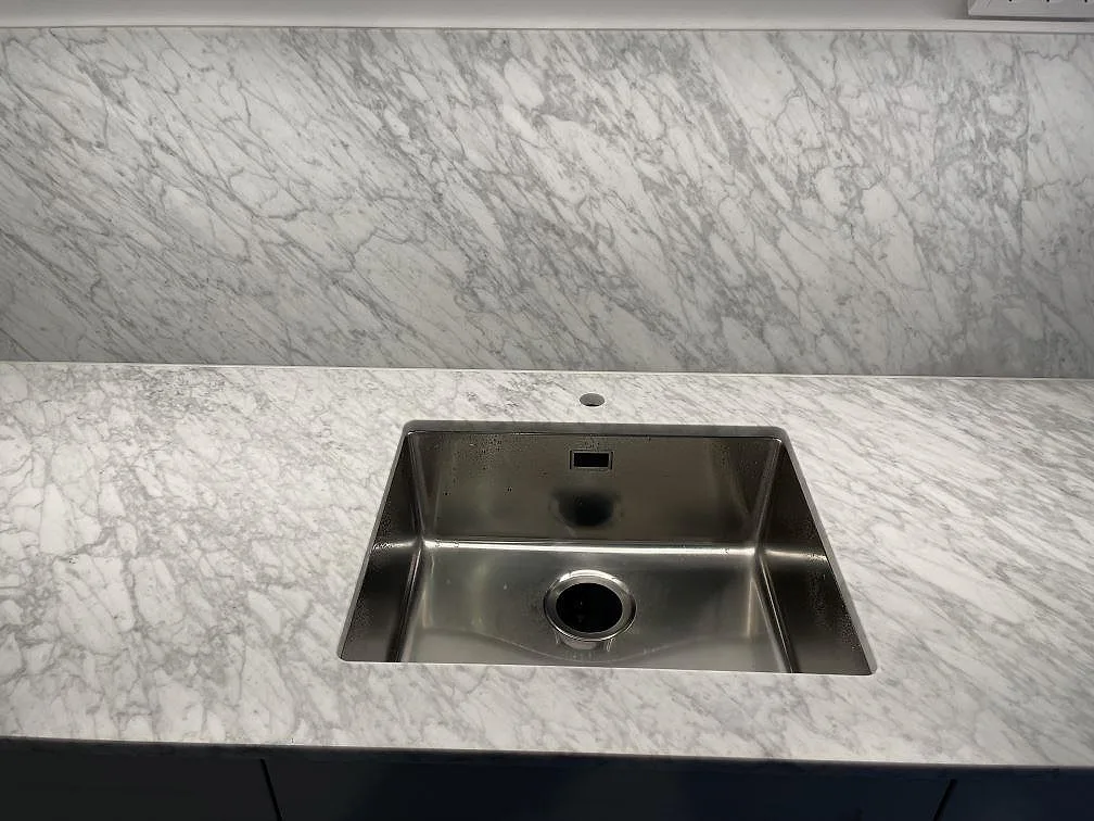 Køkkenbordplade i Carrara C, Stockholm – billede 3