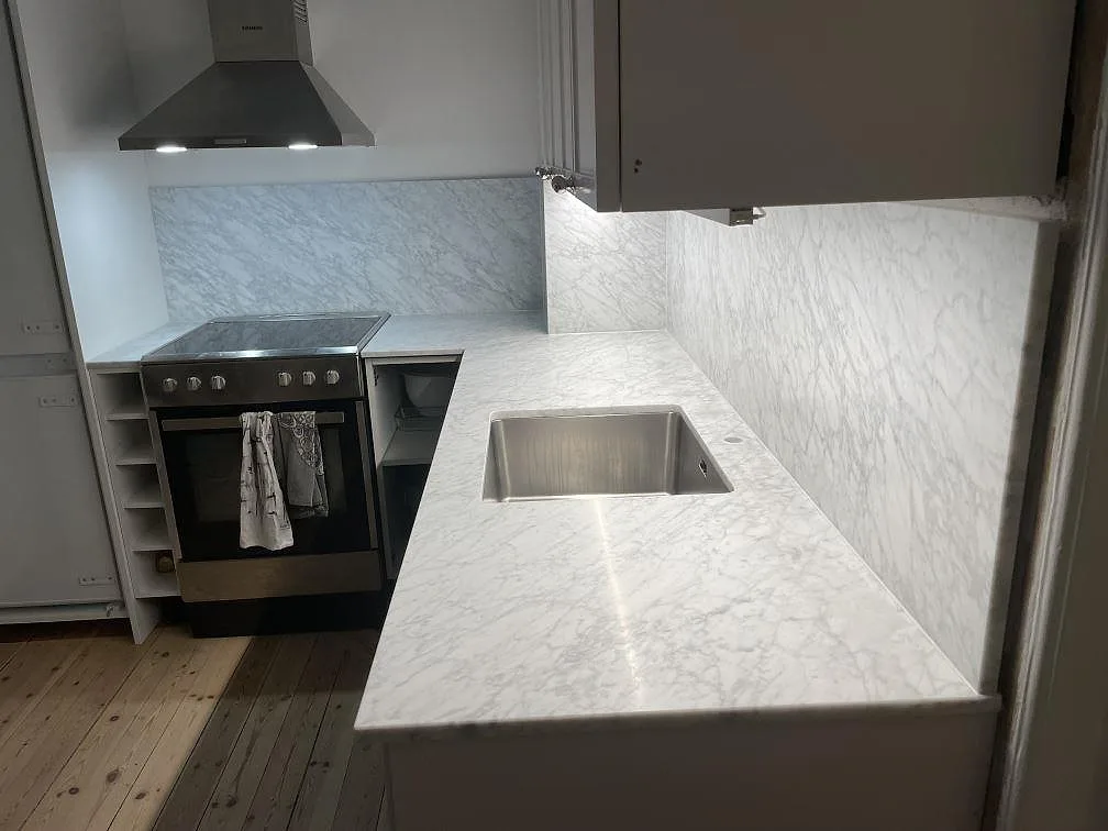 Køkkenbordplade i Carrara C, Stockholm – billede 3