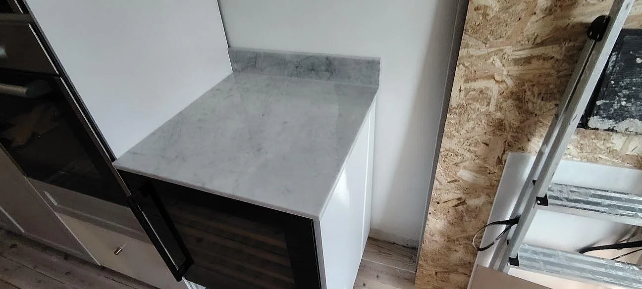 Køkkenbordplade i Carrara C, Sundbyberg – billede 2