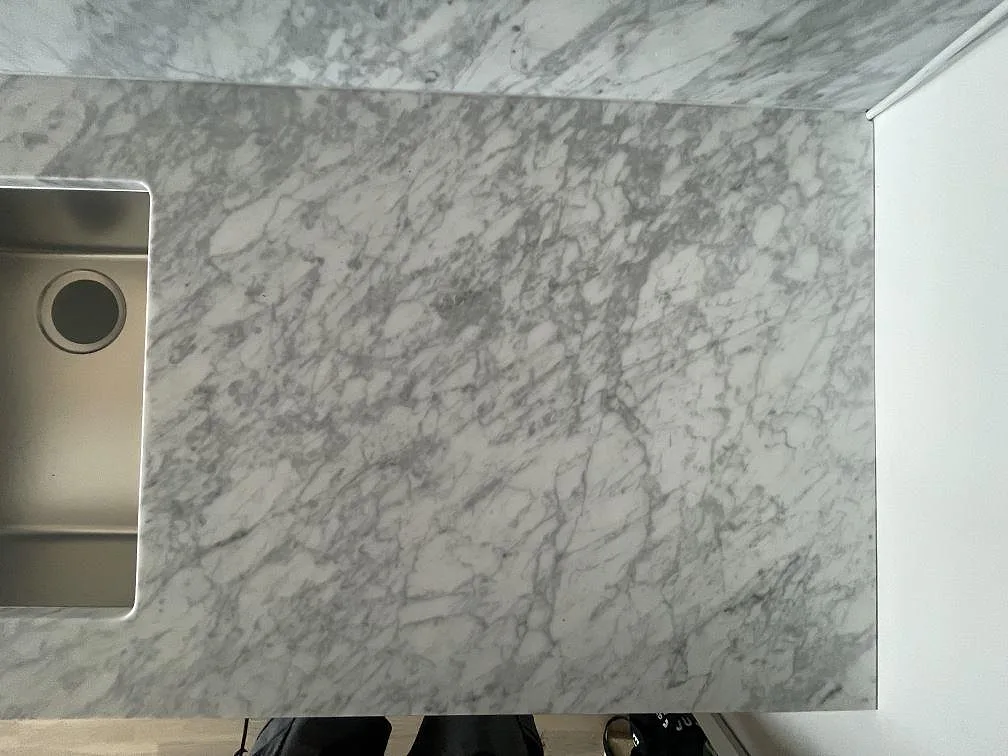 Køkkenbordplade i Carrara C, Täby – billede 3