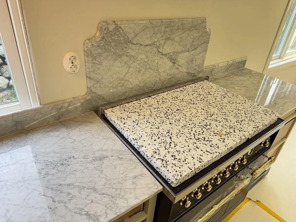 Køkkenbordplade i Carrara C, Tenhult – billede 2