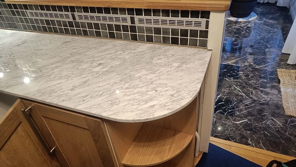 Køkkenbordplade i Carrara C, Timmersdala – billede 7