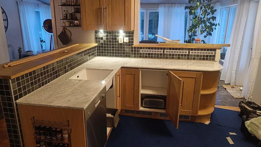 Køkkenbordplade i Carrara C, Timmersdala