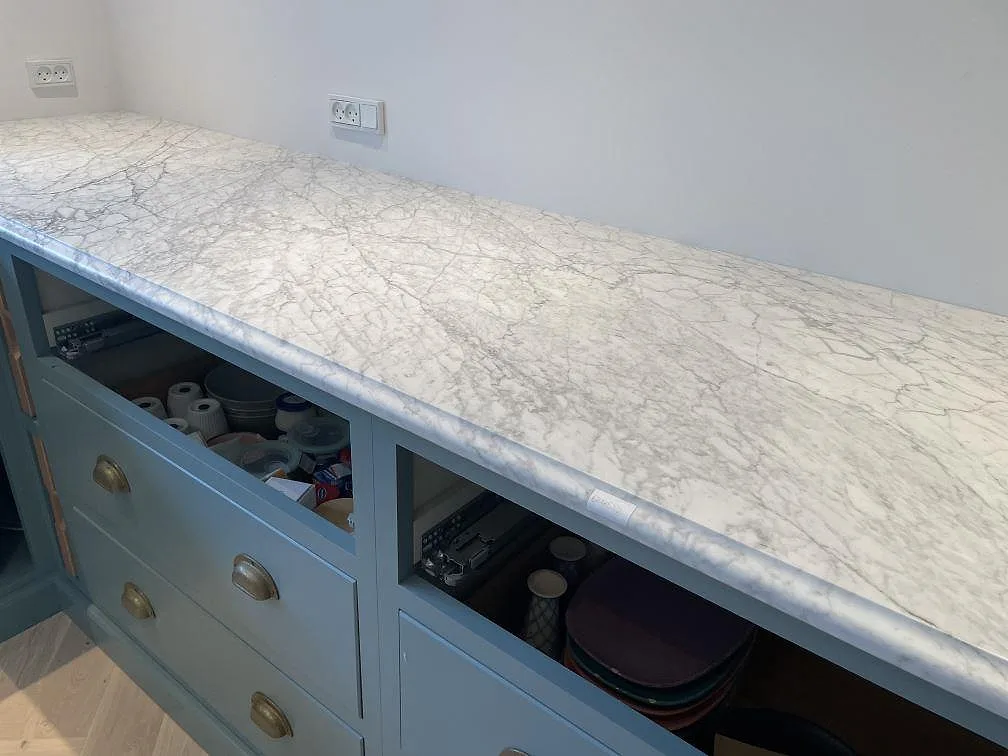 Køkkenbordplade i Carrara C, Tisvilde
