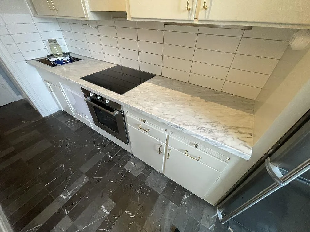 Køkkenbordplade i Carrara C, Uppsala – billede 2
