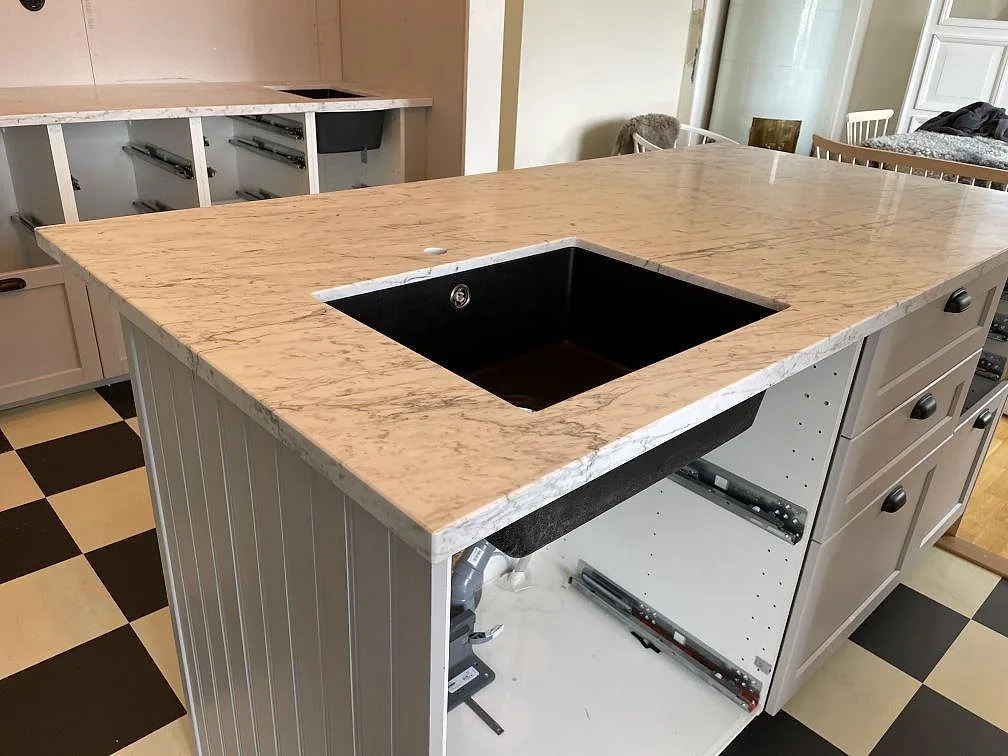 Køkkenbordplade i Carrara C, Växjö – billede 2