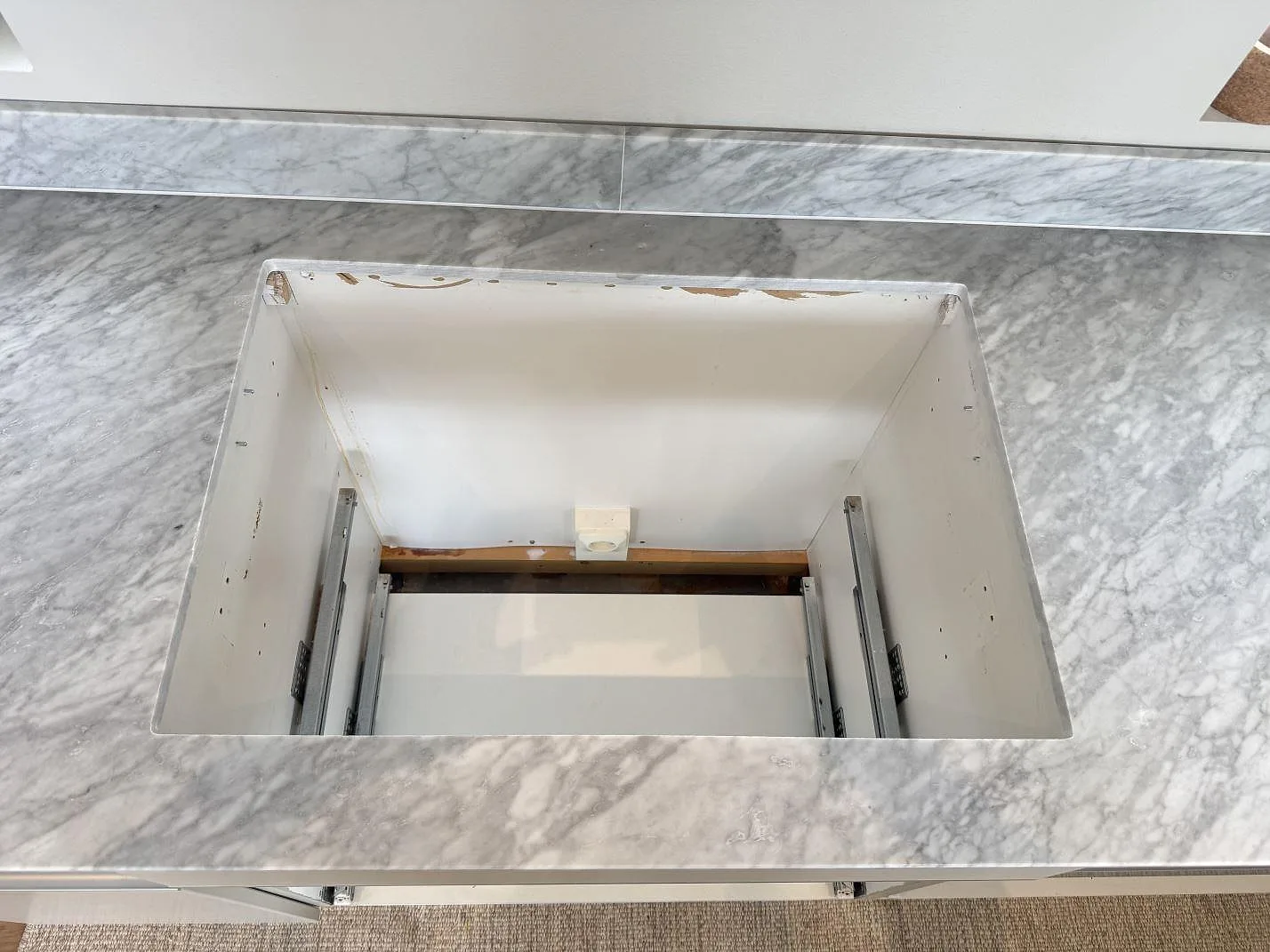 Marmorbordplade i Carrara C, Växjö – billede 8