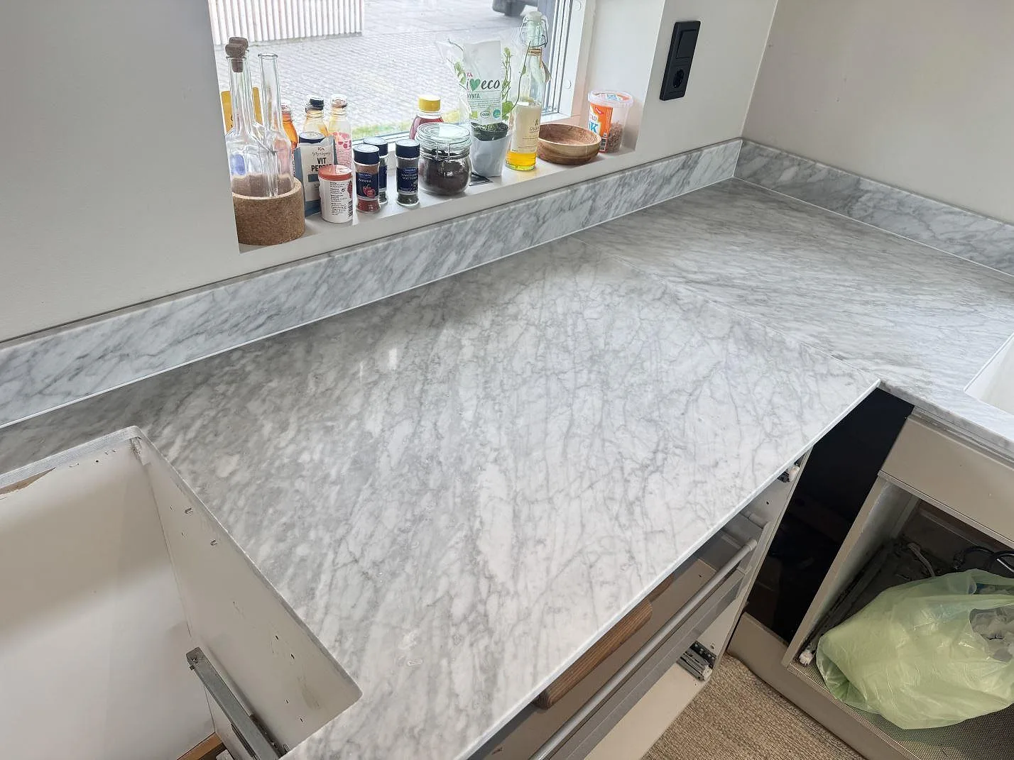 Marmorbordplade i Carrara C, Växjö – billede 4