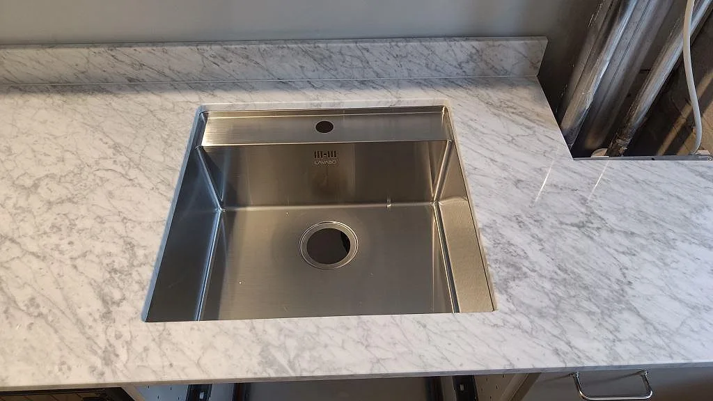 Køkkenbordplade i Carrara C, København S – billede 2