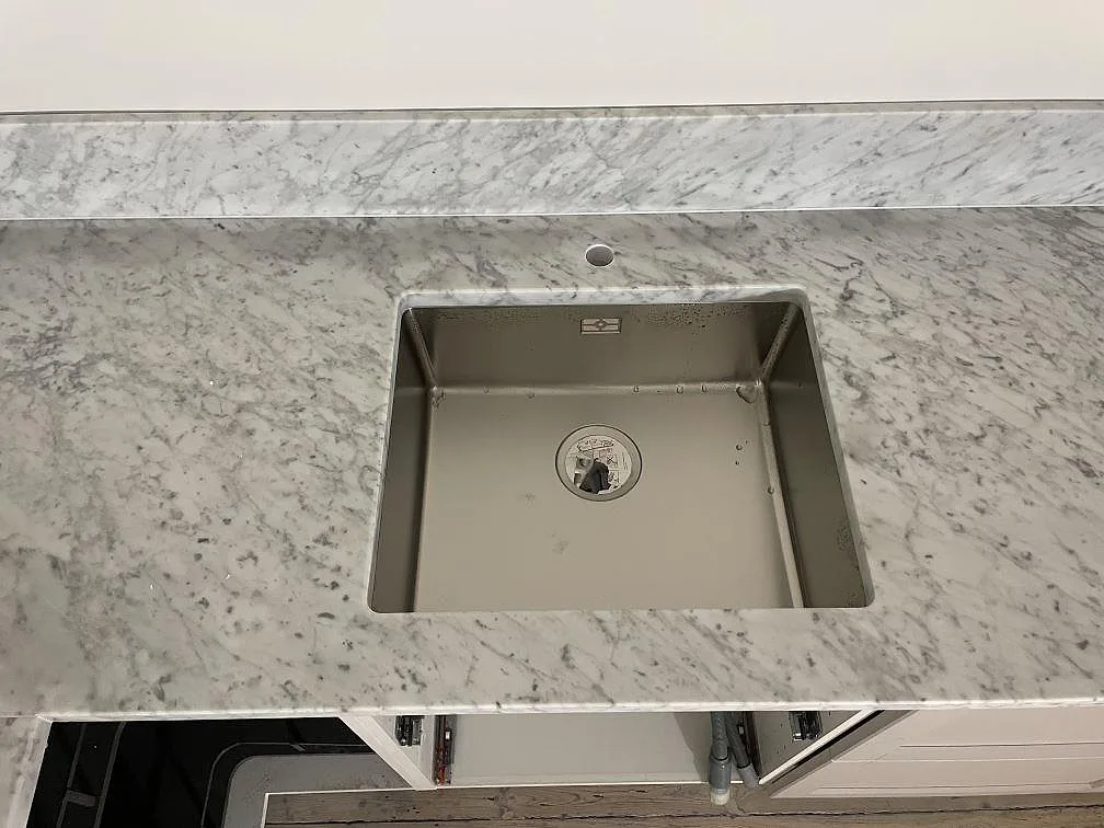 Køkkenbordplade i Carrara C, Lund – billede 2